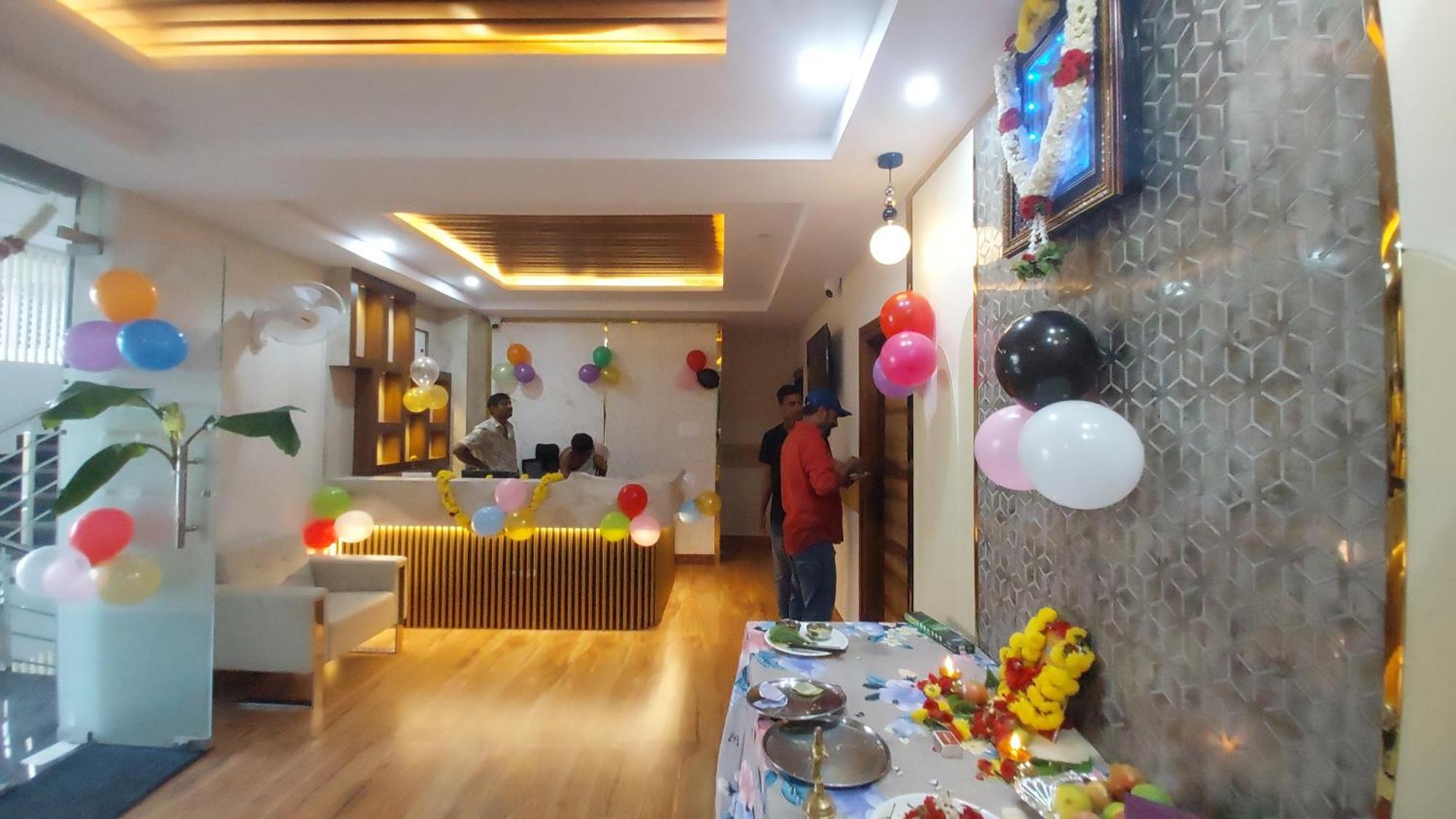 Sky Inn Mysore Exterior foto